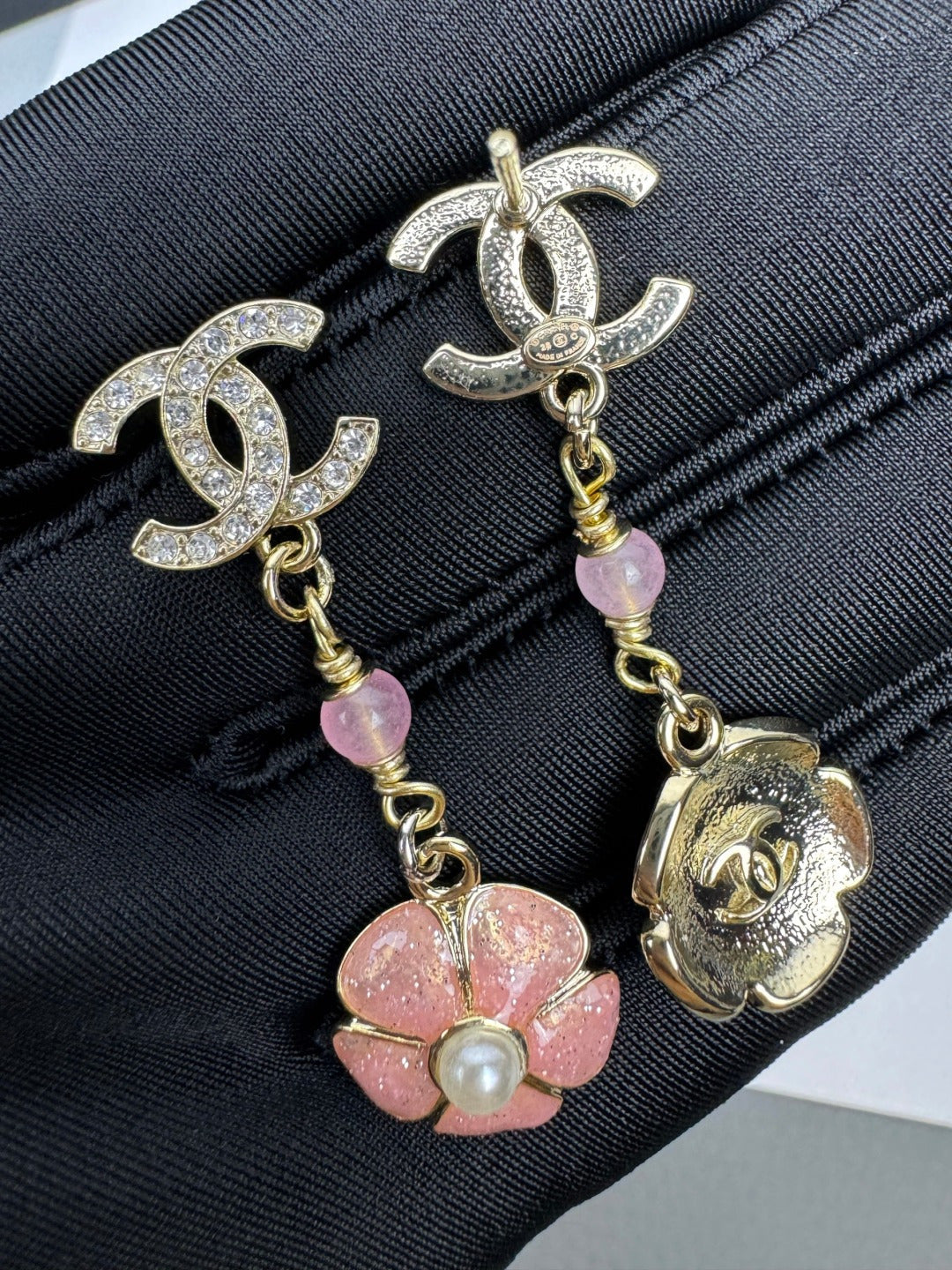 [Luxery]26C Pink Camellia Enamel Pendant with Double C Earrings