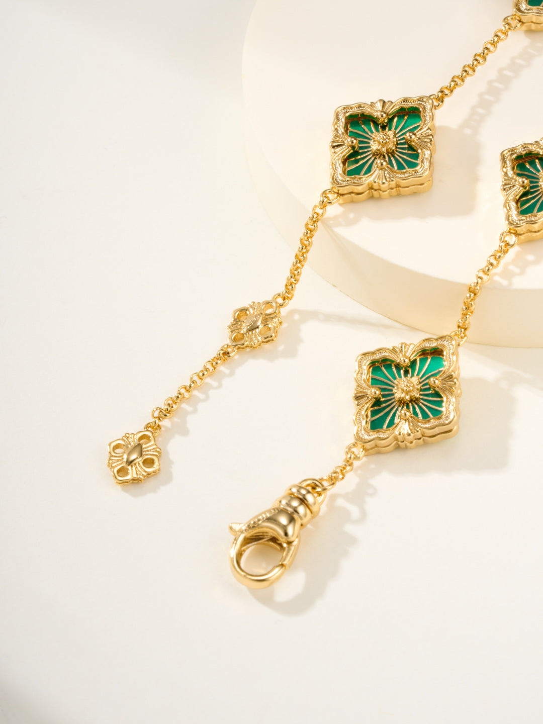 [Luxery]B.C.L ENAMELED Five-Flower Bracelet£¨Various Colors)