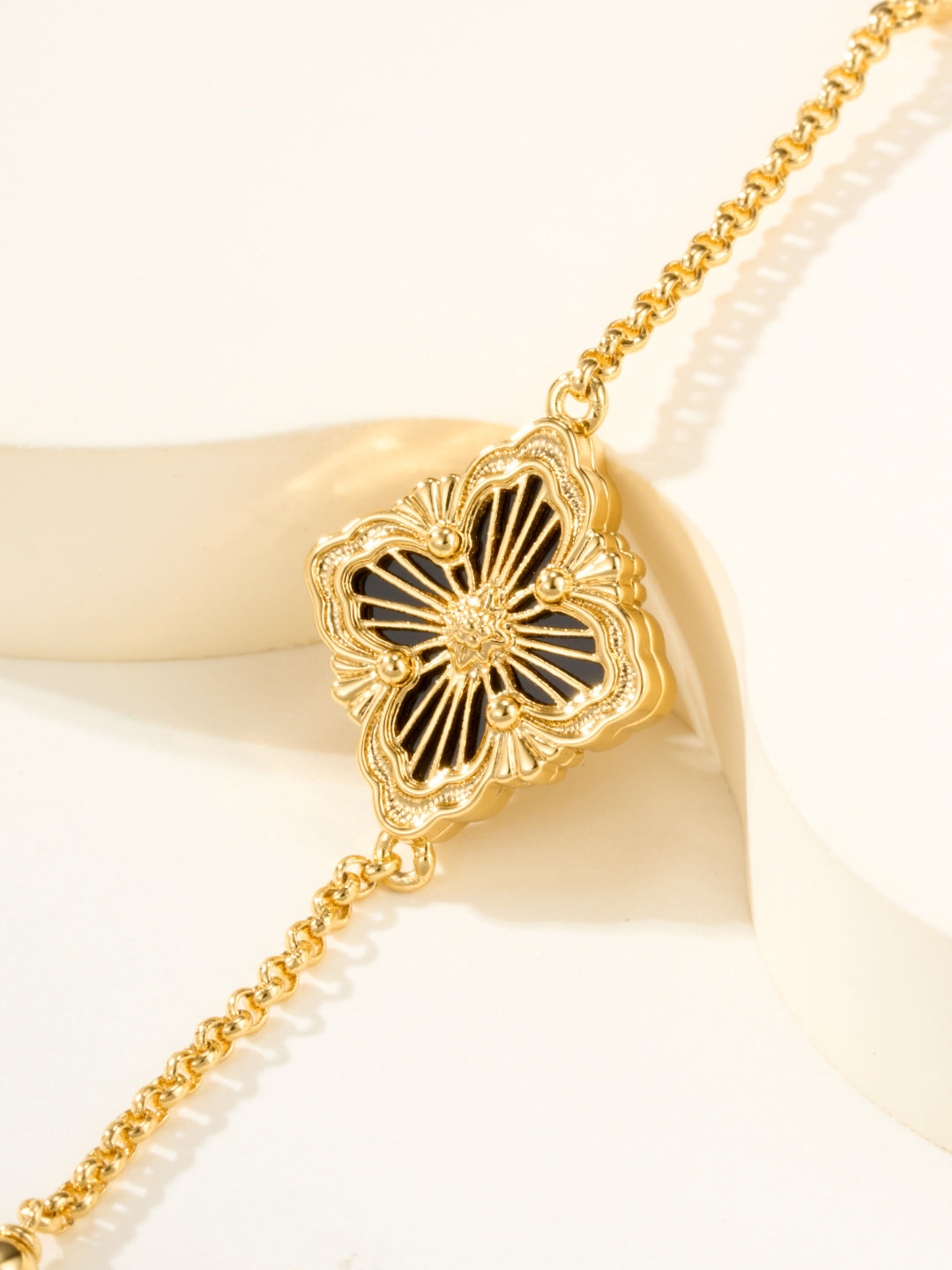 [Luxery]B.C.L ENAMELED One-Flower Bracelet£¨Various Colors)