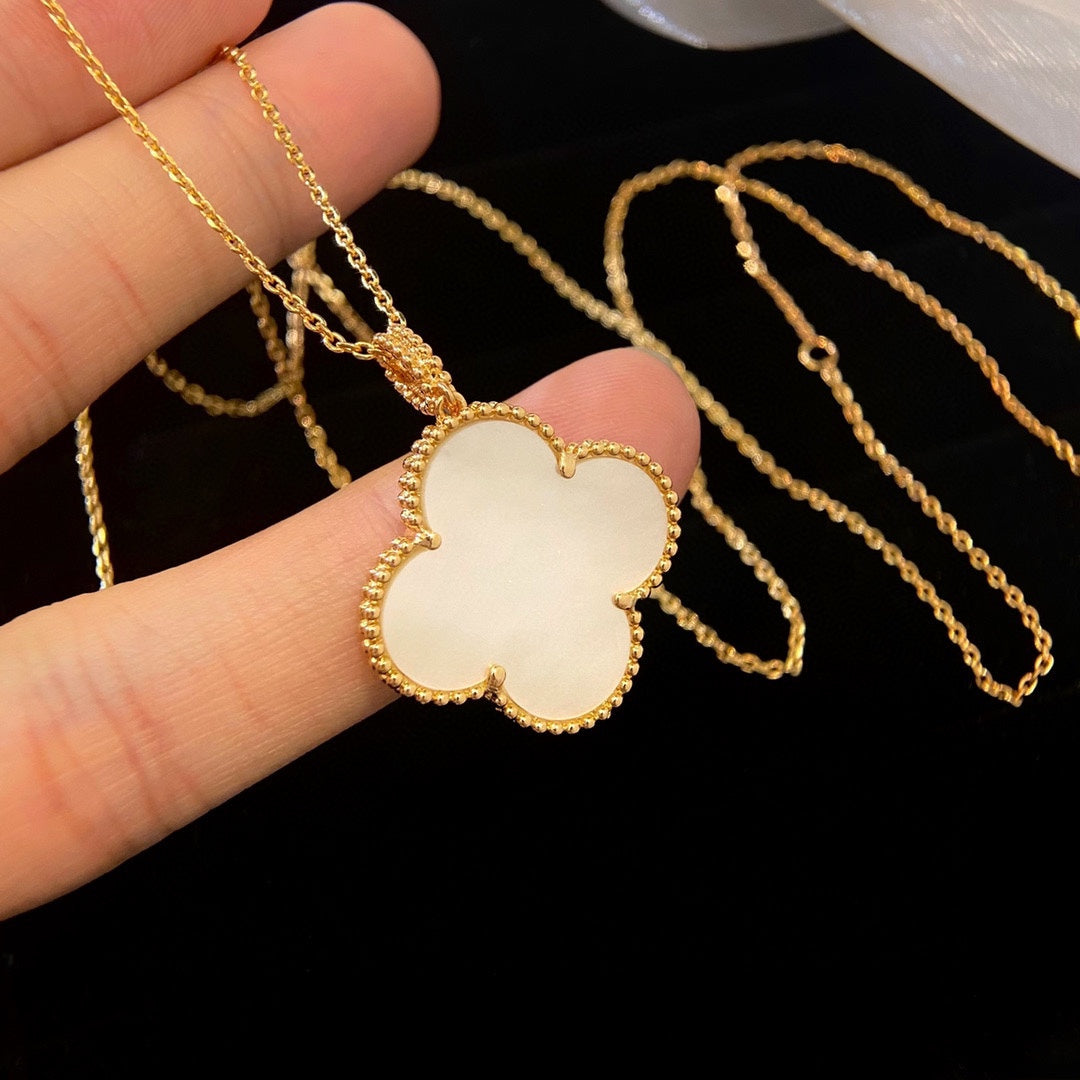 [Luxery]CLOVER 25MM MOP LARGE PENDANT NECKLACE