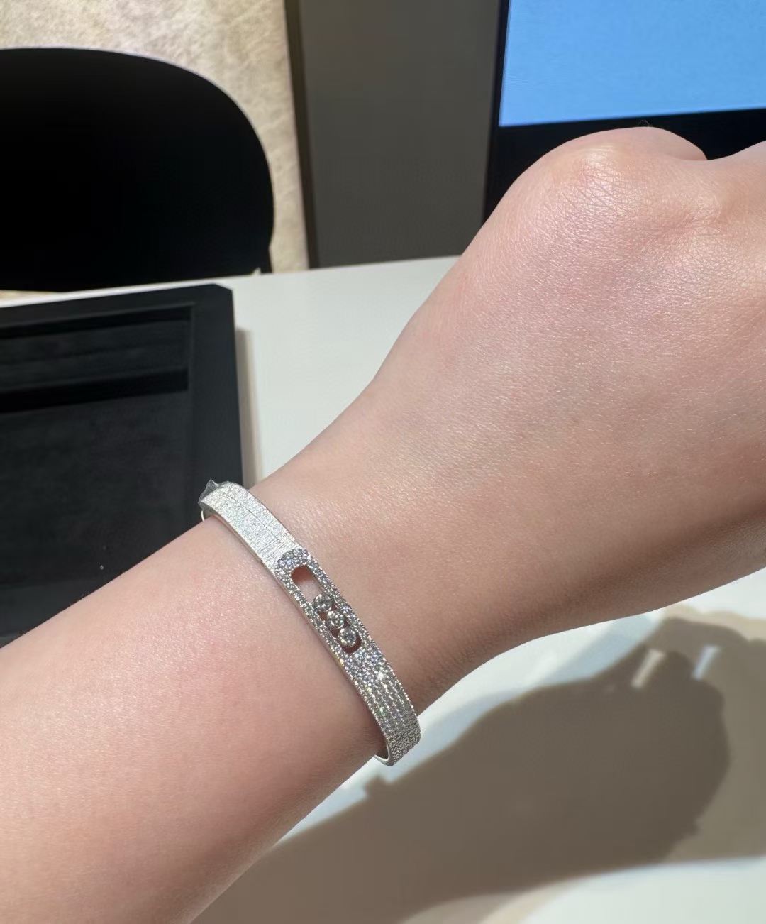 [Luxery]2026 BRAND-NEW FROSTED BRACELET WITH DIAMONDS THREE COLORS