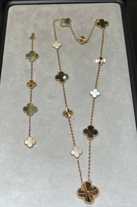 [Luxery]DETACHABLE CLOVER 15(11+4) FLOWER SILVER NECKLACE SET
