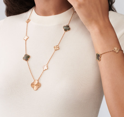 [Luxery]DETACHABLE CLOVER 15(11+4) FLOWER SILVER NECKLACE SET