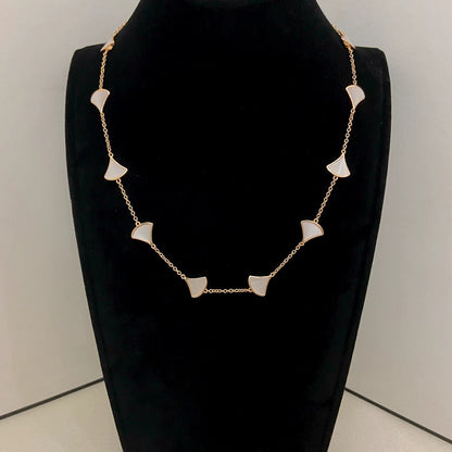 [⭐Luxery]NEW ARRIVAL: TEN-FLOWER DRESS AND GOLD NECKLACE