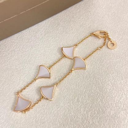 [⭐Luxus] NEUER BLUMENROCK UND ROSÉGOLDENES ARMBAND