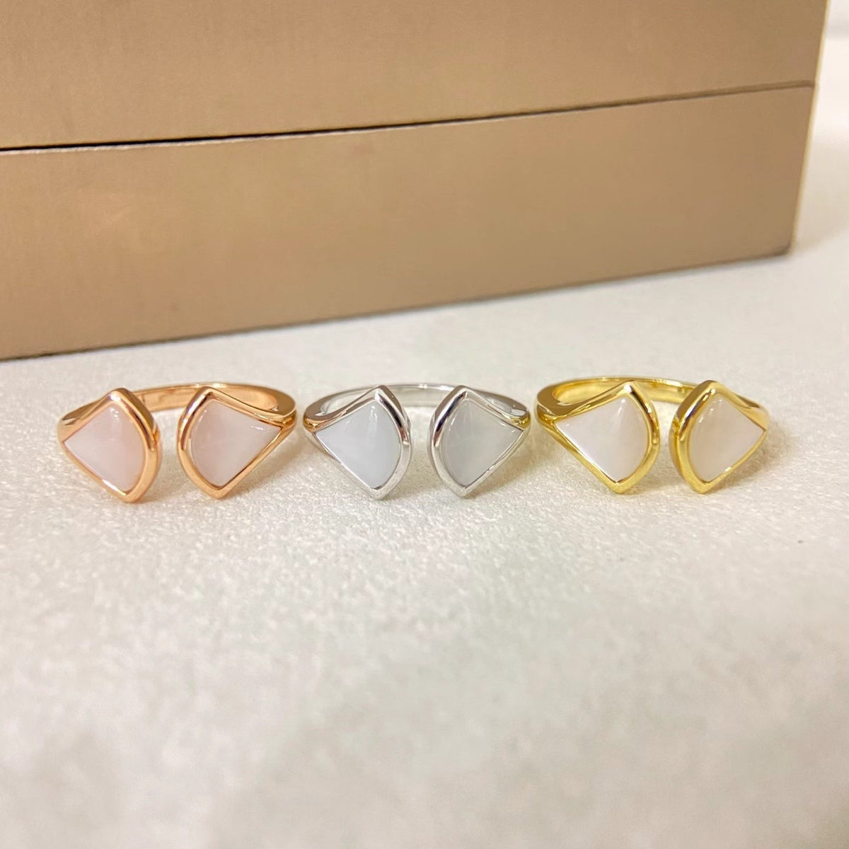 [⭐Luxus] DOPPEL-ROCK-MUSTER OFFENER RING