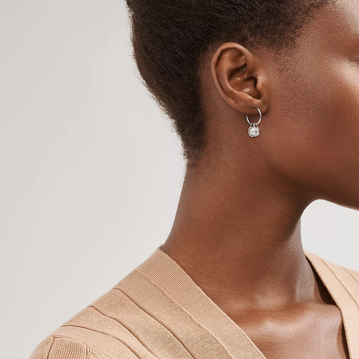 [⭐Luxery Jewels]PEARL HOOP SILVER EARRINGS