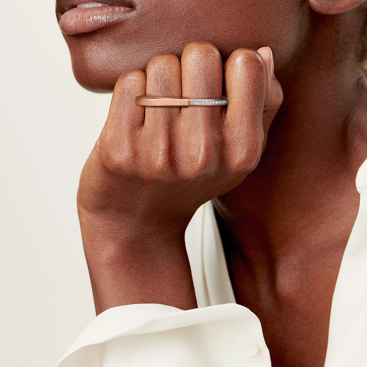 {
  "⭐Luxery Jewels": "⭐ラグジュアリー・ジュエルズ",
  "LOCK RING TOW-FINGER ROSE AND WHITE GOLD DIAMONDS": "ロックリング トゥーフィンガー ローズ＆ホワイトゴールド ダイヤモンド"
}