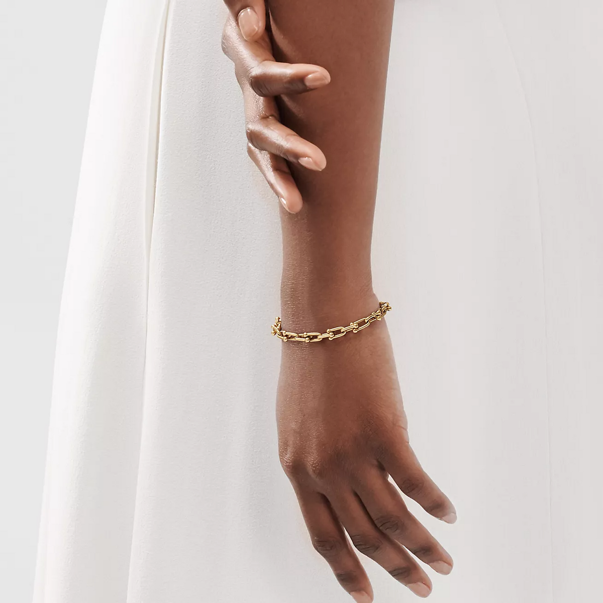 [⭐Luxery Jewels]HARDWEAR ARMBAND MIT 26 KLEINEN GLIEDERN, GOLD