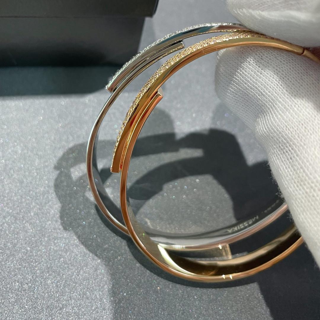 {
  "[⭐Luxery]Move Noa Rose Gold Pavé Diamond Bangle Bracelet": "[⭐ラグジュアリー] ムーヴ ノア ローズゴールド パヴェダイヤモンド バングルブレスレット"
}