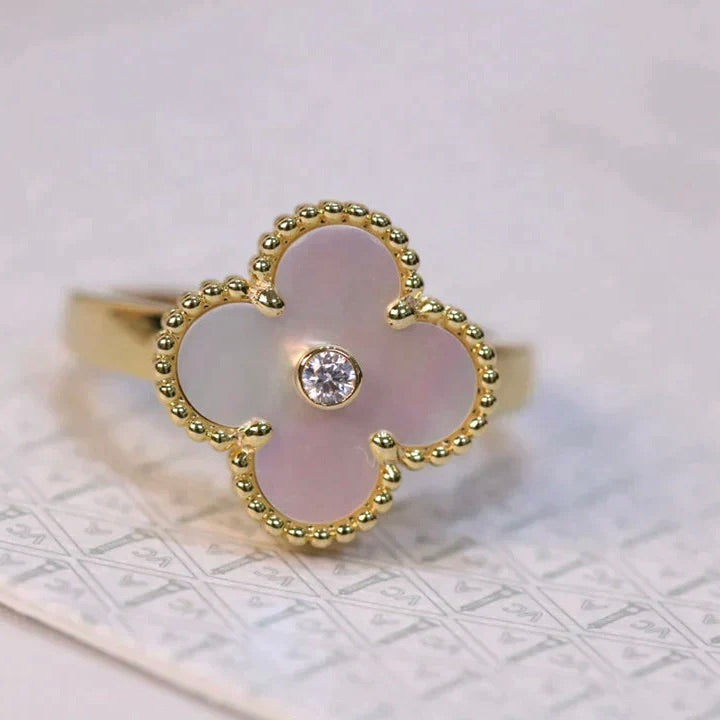 [Luxery]CLOVER PINK MOP RING GOLD DIAMOND