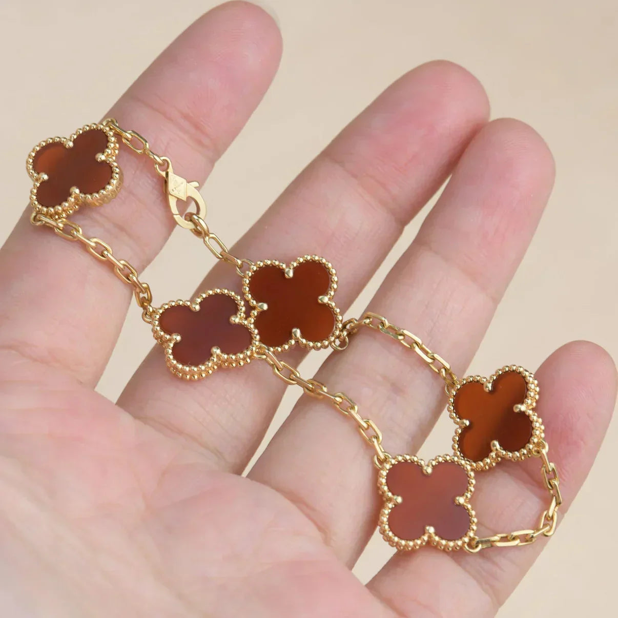 [Luxery] CLOVER 5 MOTIF RED CORNELIAN BRACELET COLLECTION
