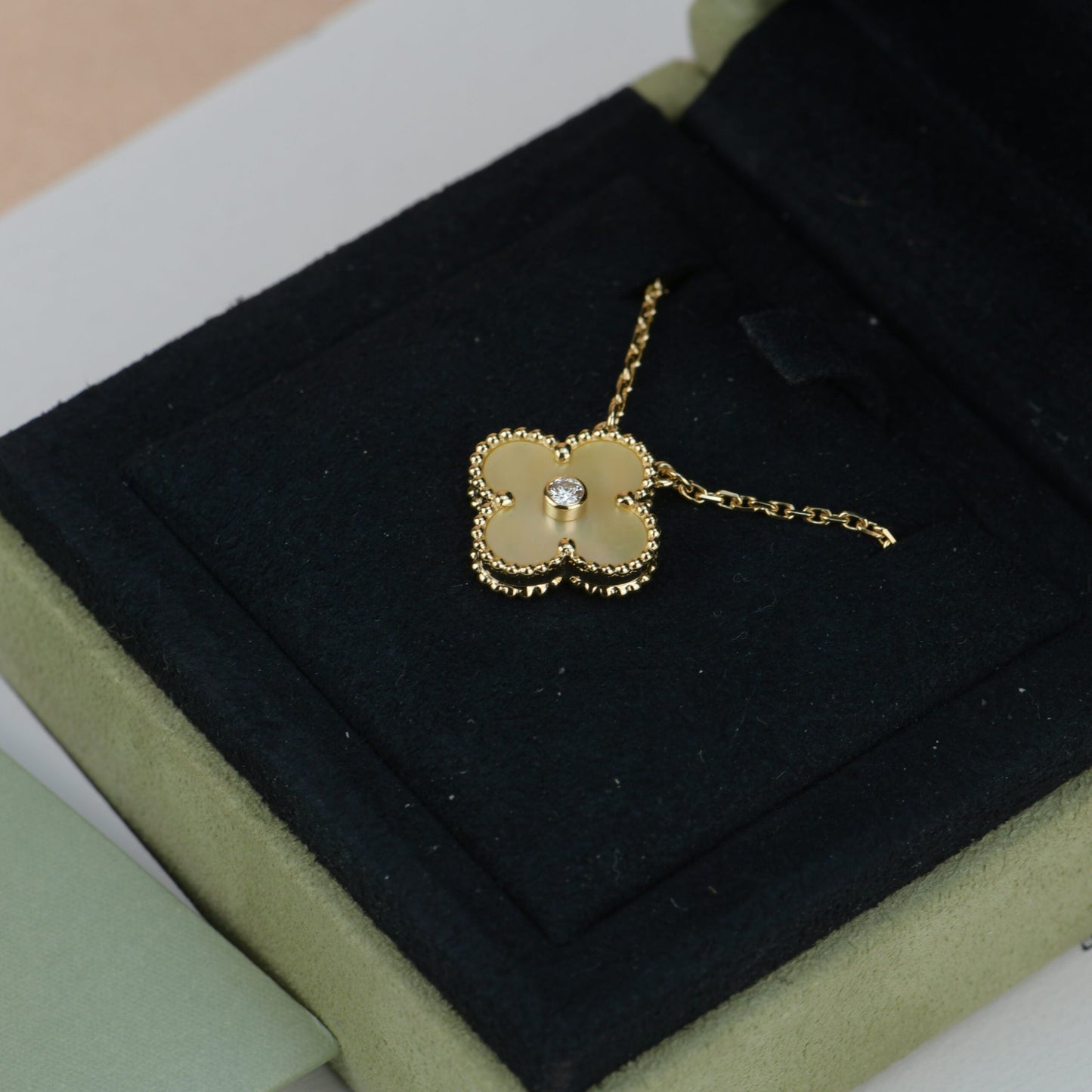 [Luxery]CLOVER 15MM DIAMOND GOLD MOTHER OF PEARL NECKLACE