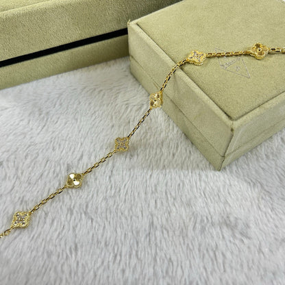 [Luxery]CLOVER 6 MOTIF DIAMOND LASER BRACELET-w