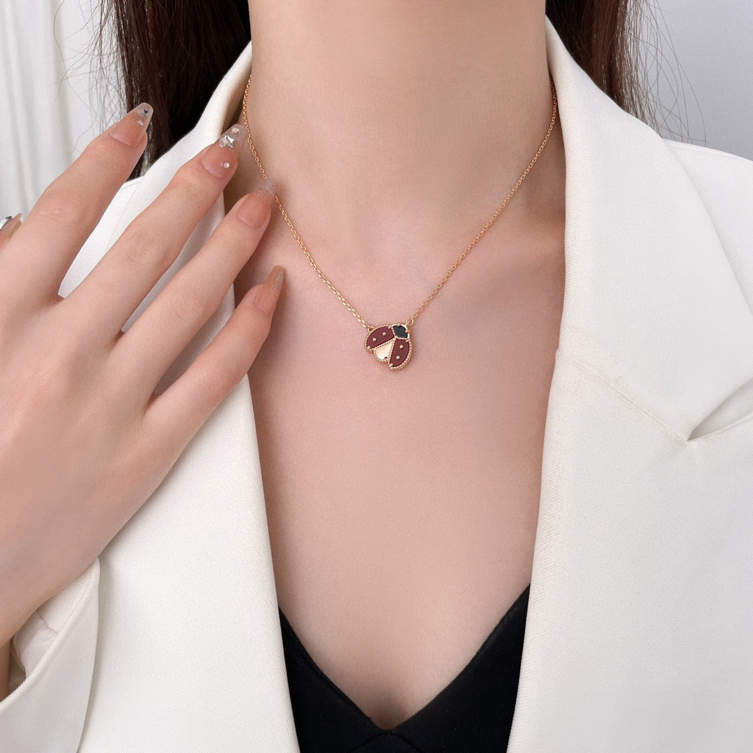 [Luxery]LUCKY  CARNELIANS LADYBUG NECKLACE