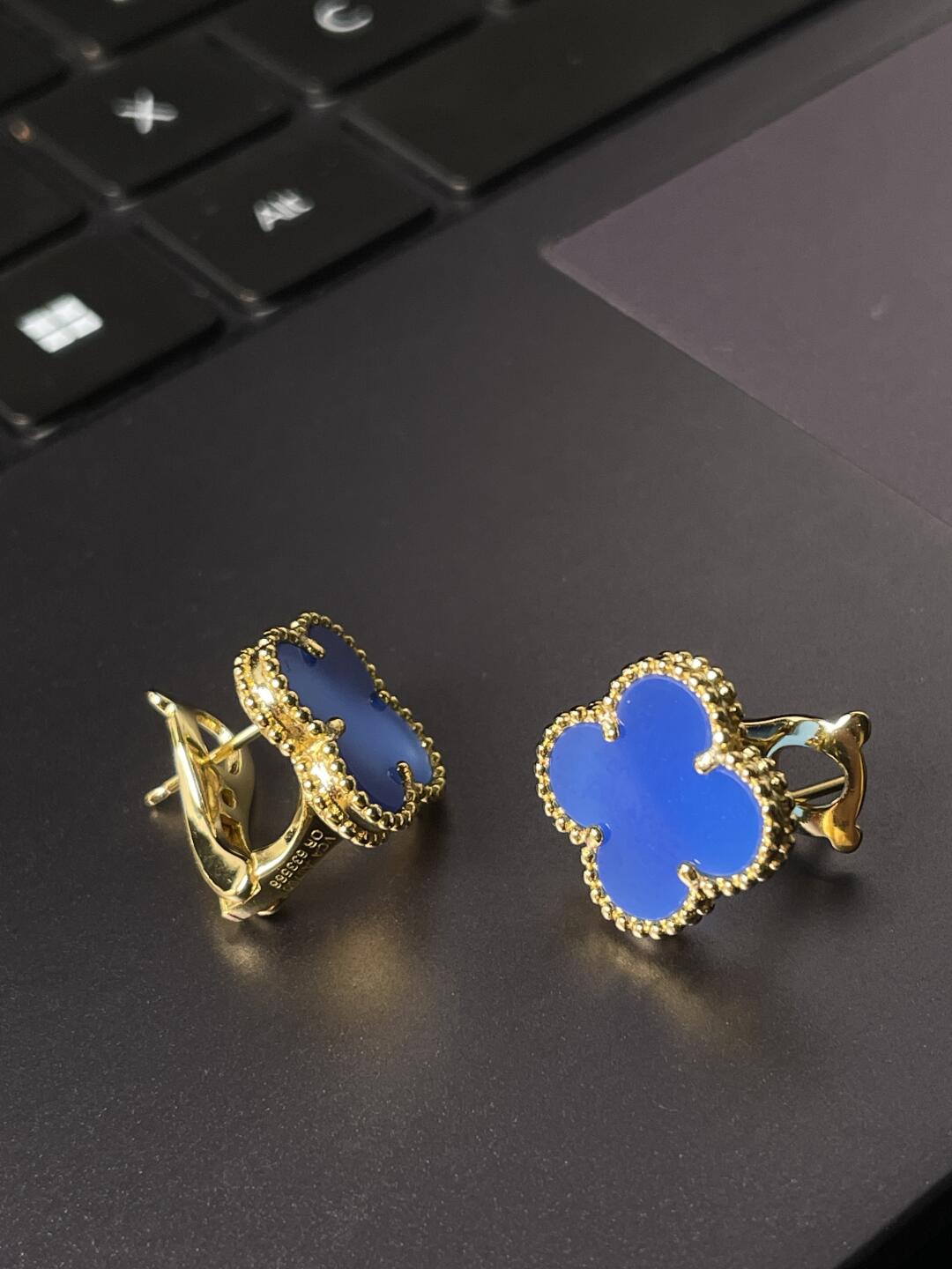 [Luxery] CLOVER LARGE (20mm) 1 MOTIFS BLUE MOP STUD EARRINGS