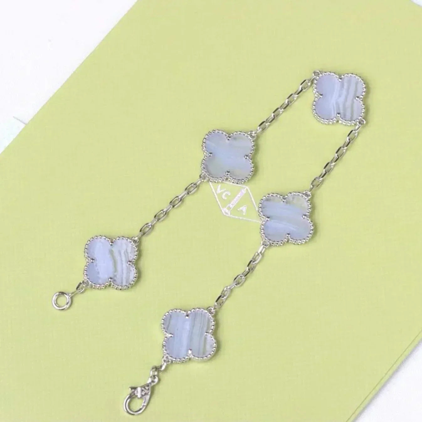 [Luxery] CLOVER 5 MOTIF PURPLE CHALCEDONY BRACELET COLLECTION