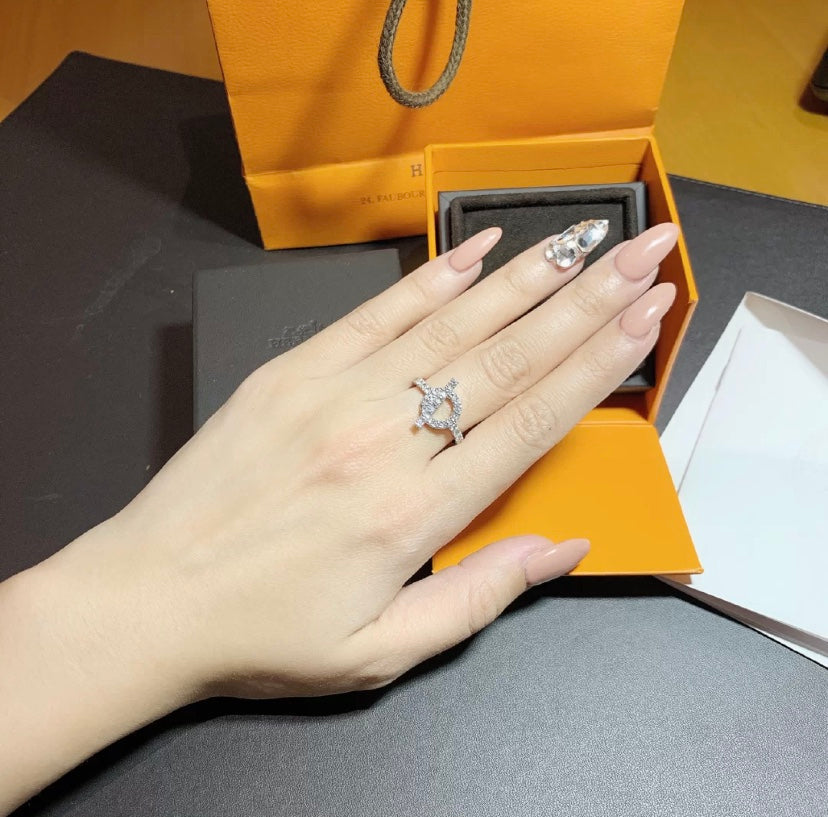 [Luxery]ECHAPPEE RING SILVER DIAMOND