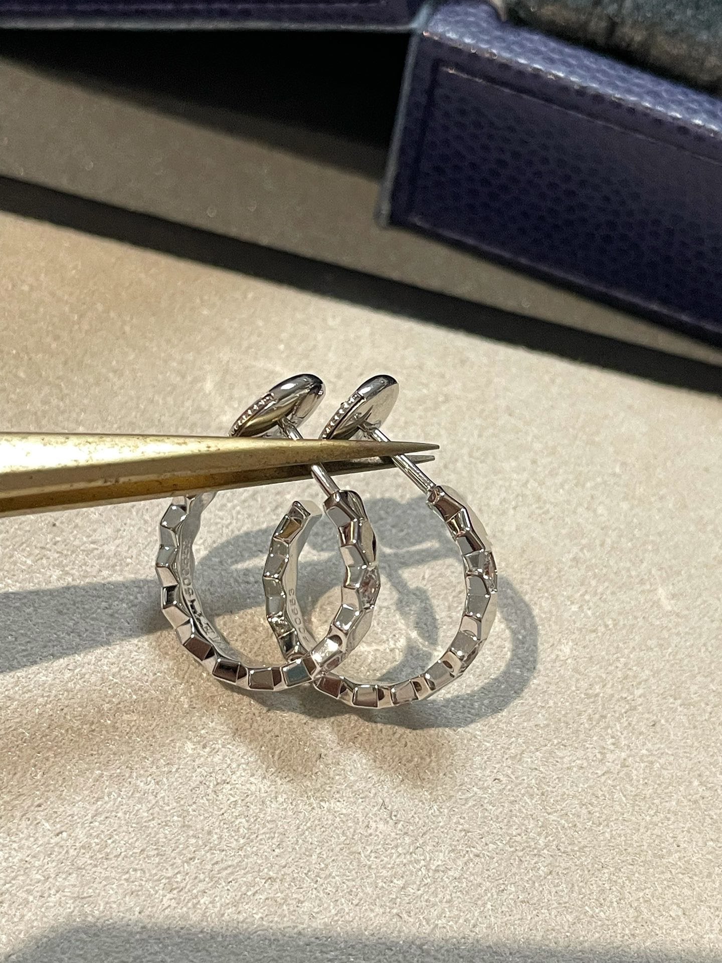 [Luxery]Hollow Design Four-Leaf Clover Flower Shape Ring