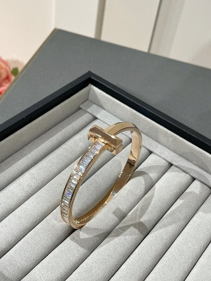 [⭐Luxery Jewels]バゲットダイヤモンド付きワイドヒンジバングル ピンクゴールド