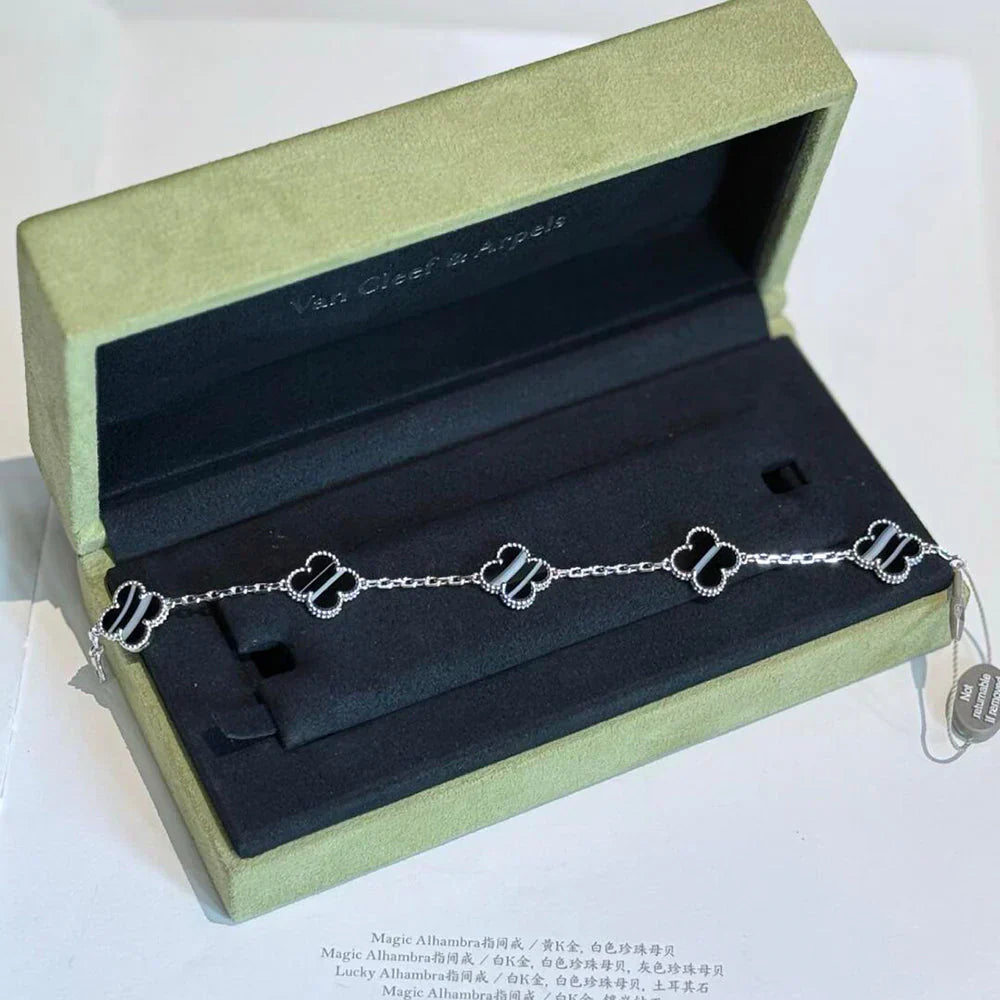 [Luxery] CLOVER 5 MOTIF PULSAR STONE BRACELET COLLECTION