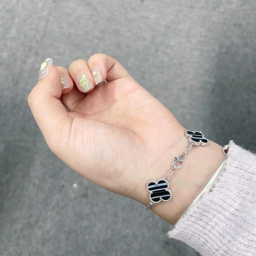 [Luxery] CLOVER 5 MOTIF PULSAR STONE BRACELET COLLECTION