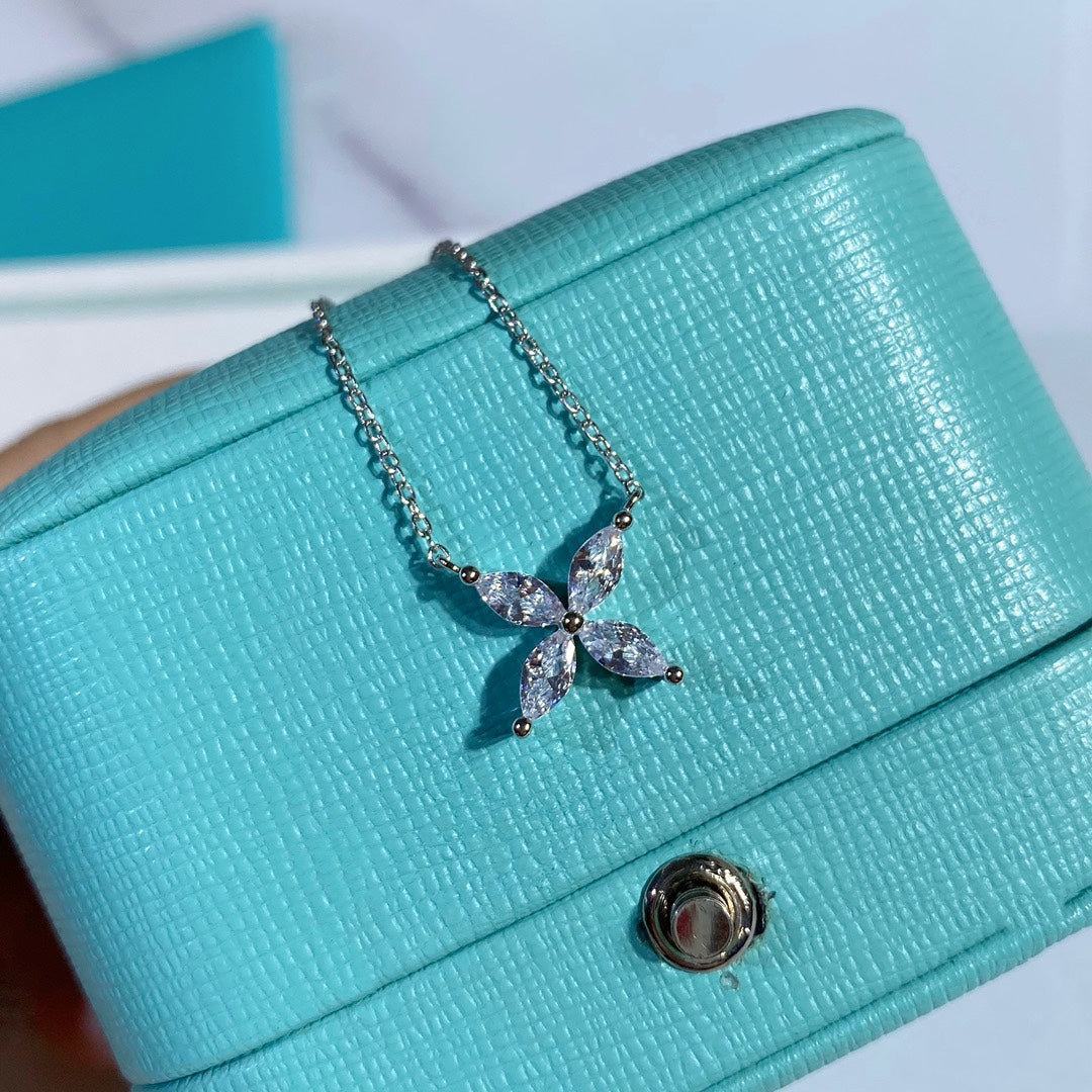 [⭐Luxery Jewels]VICTORIA ANHÄNGER-HALSKETTE AUS PLATIN UND DIAMANTEN
