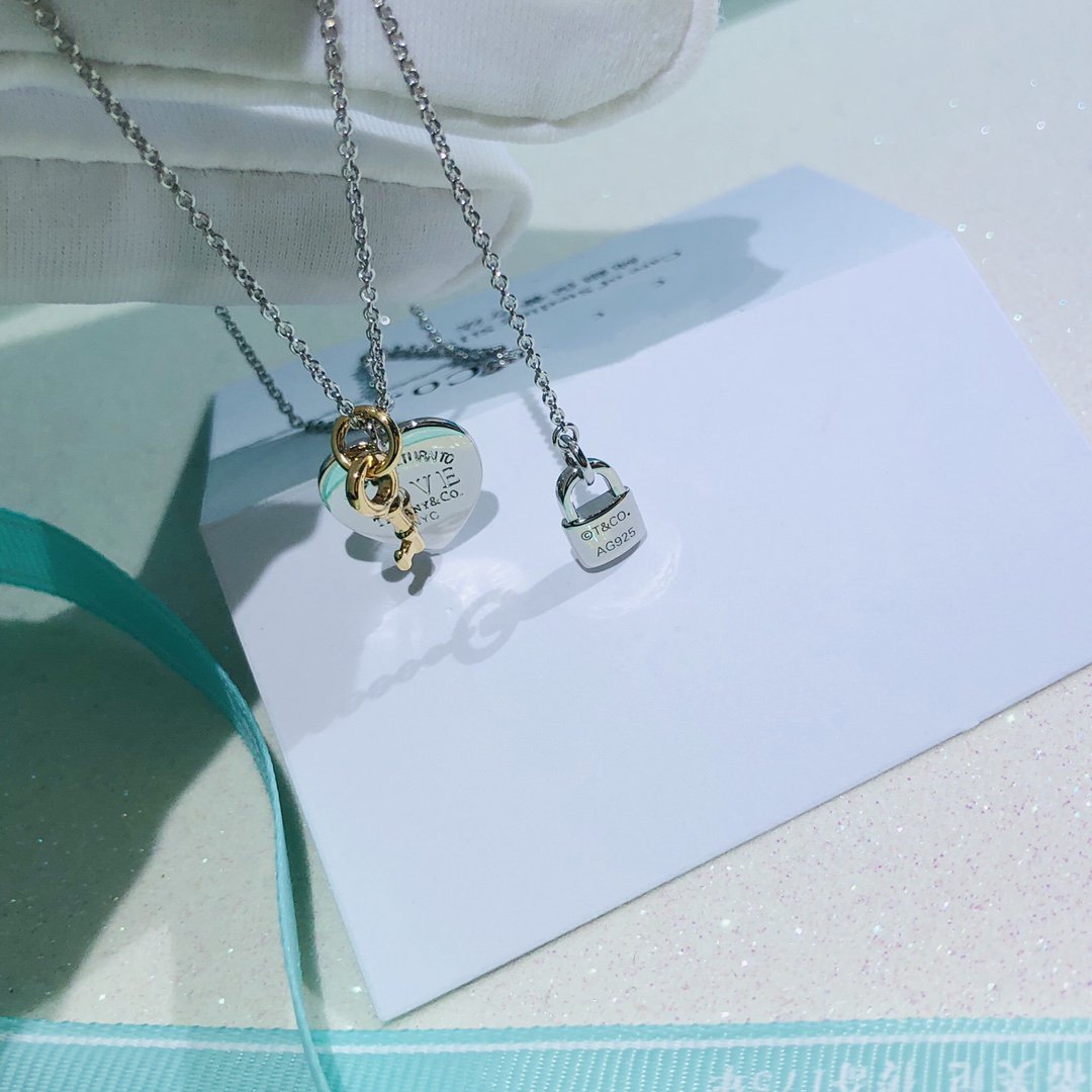 [⭐Luxery Jewels]LOVE HEART TAG KEY NECKLACE