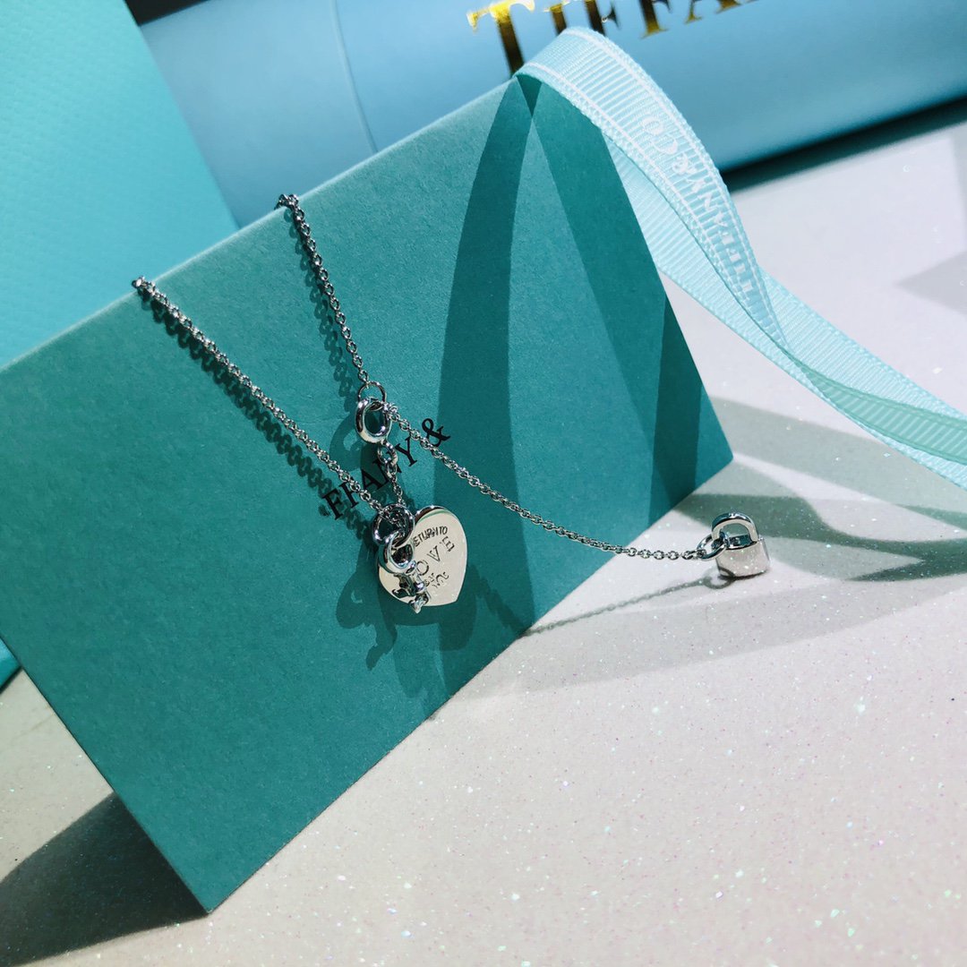 [⭐Luxery Jewels]LOVE HEART TAG KEY NECKLACE
