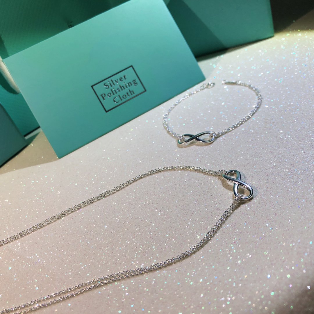 [⭐Luxery Jewels]SILBERNE UNENDLICHKEITS-DOPPELKETTEN-HALSKETTE