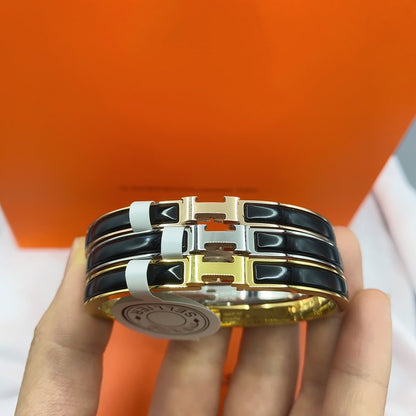 [Luxery]CLASSIC HM CLIC BLACK 8MM ENAMEL BRACELET