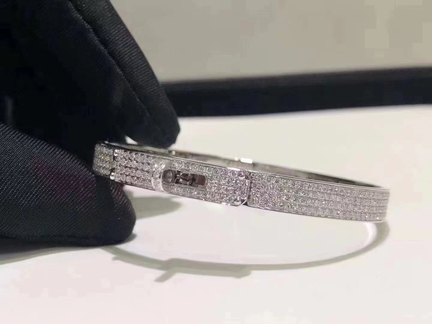 [Luxery]HM KELLY BRACELET IN SILVER AND FULL PAVE DIAMOND
