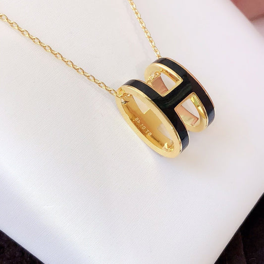 [Luxery]HM CLIC BLACK ENAMEL GOLD NECKLACE