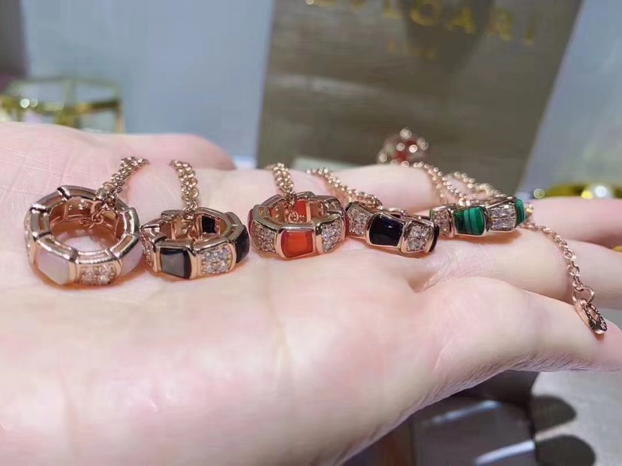 [⭐Luxus]SERPENTI ANHÄNGER MIT DIAMANTEN HALSKETTE