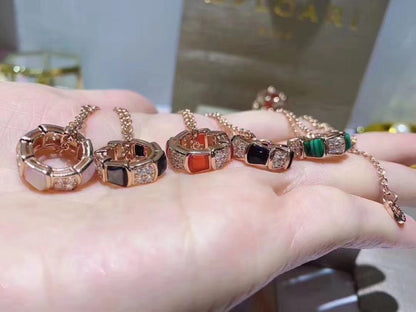 [⭐Luxus]SERPENTI ANHÄNGER MIT DIAMANTEN HALSKETTE