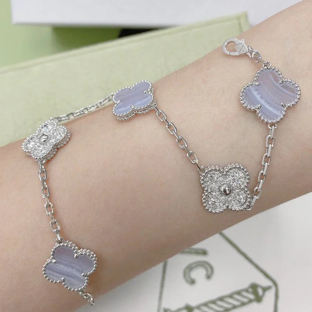 [Luxery] CLOVER 5 MOTIF PURPLE CHALCEDONY BRACELET COLLECTION