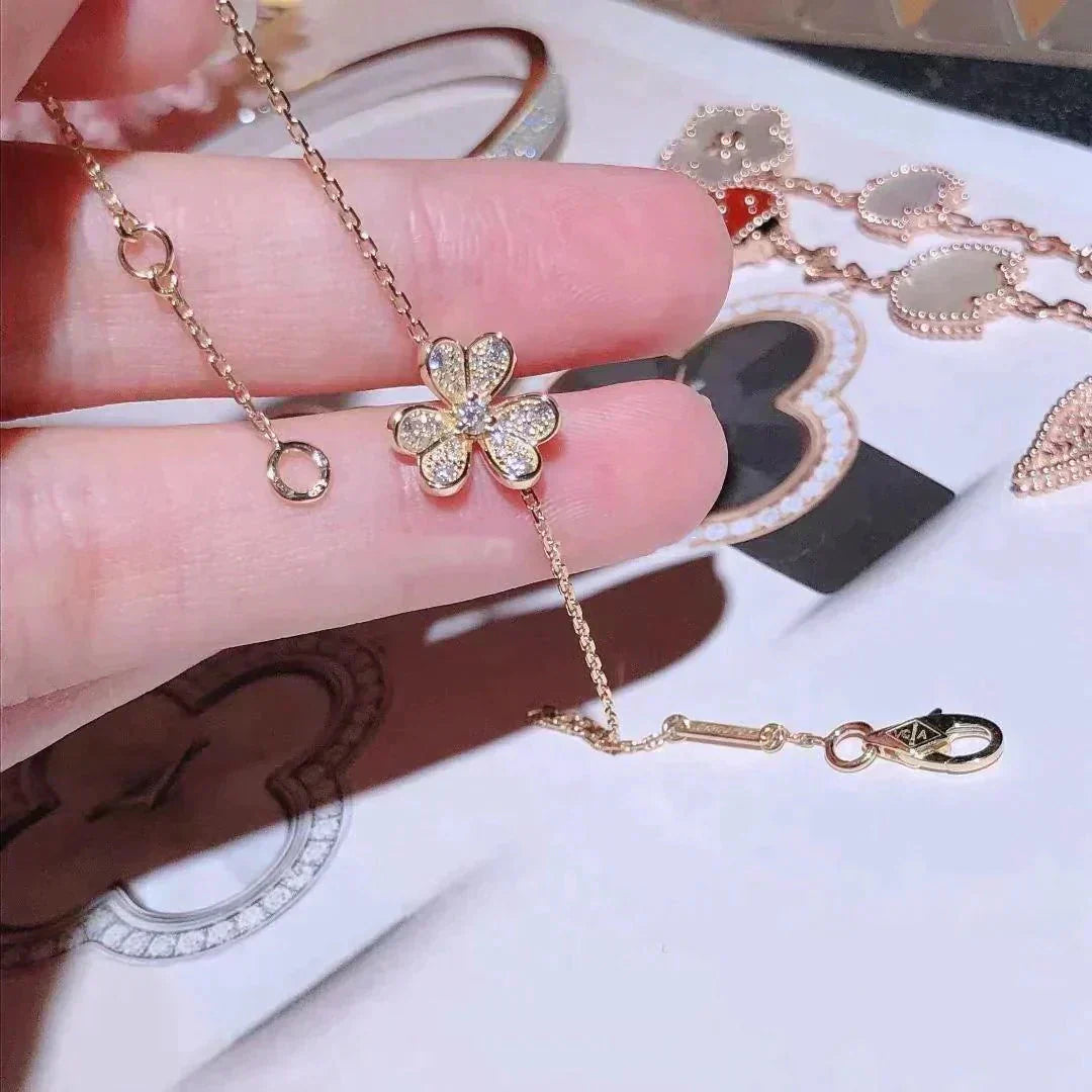 [Luxery]FRIVOLE GOLD FLOWER DIAMOND BRACELET