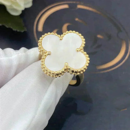 [Luxery]CLOVER WHITE MOP RING