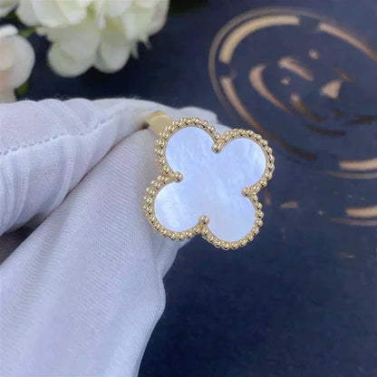 [Luxery]CLOVER WHITE MOP RING