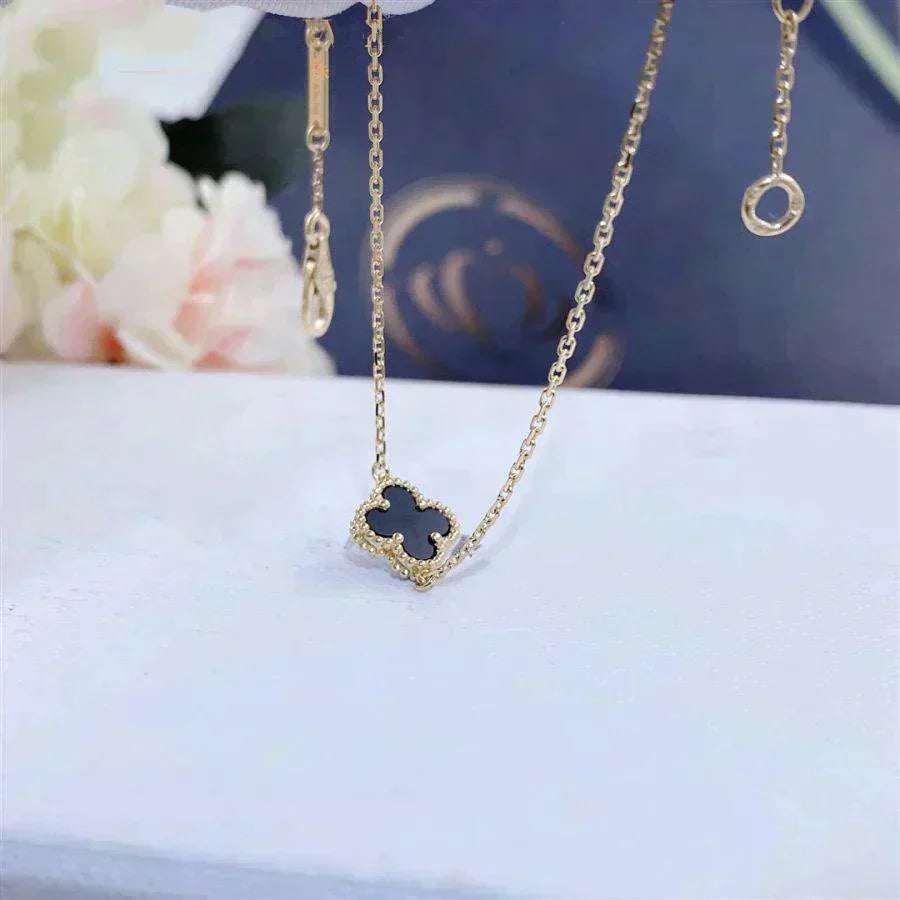 [Luxery]CLOVER ONYX SINGLE FLOWER BRACELET