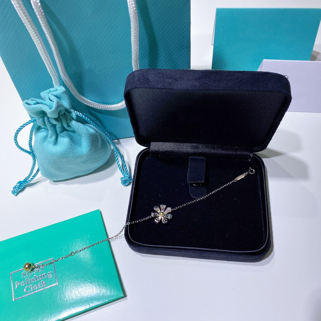 [⭐Luxery Jewels]FLOWER RETURN TO TIF ブレスレット