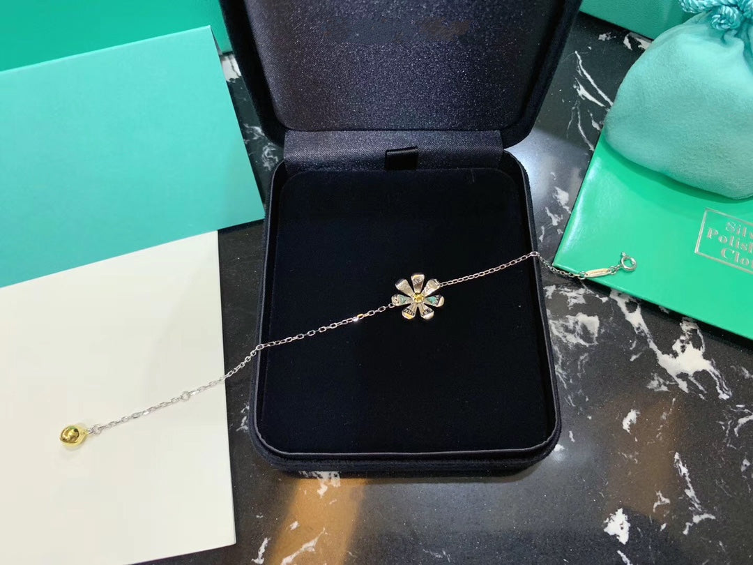 [⭐Luxery Jewels]FLOWER RETURN TO TIF ブレスレット