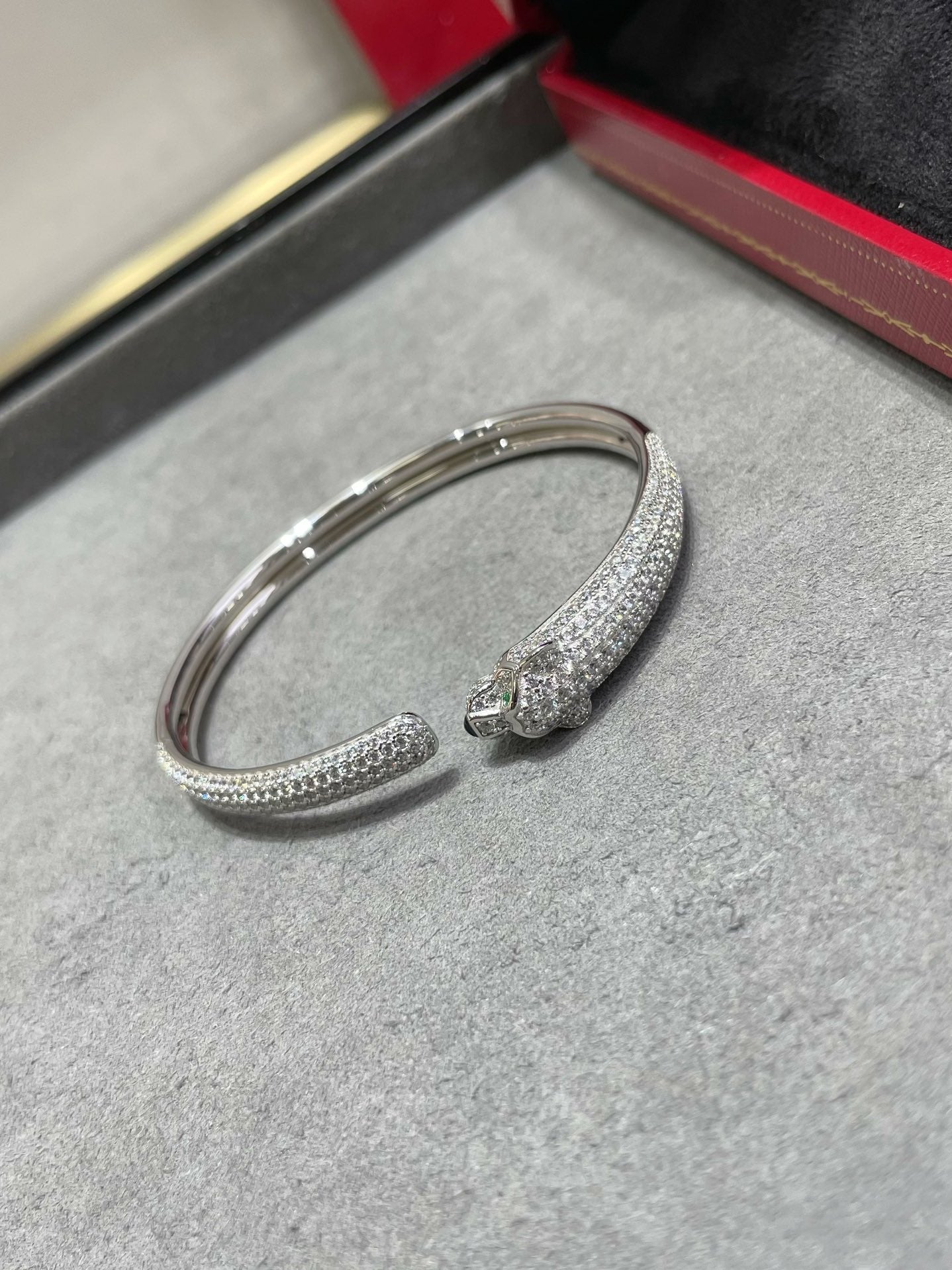 [Luxery]PANTHERE FULL DIAMOND OPEN BRACELET