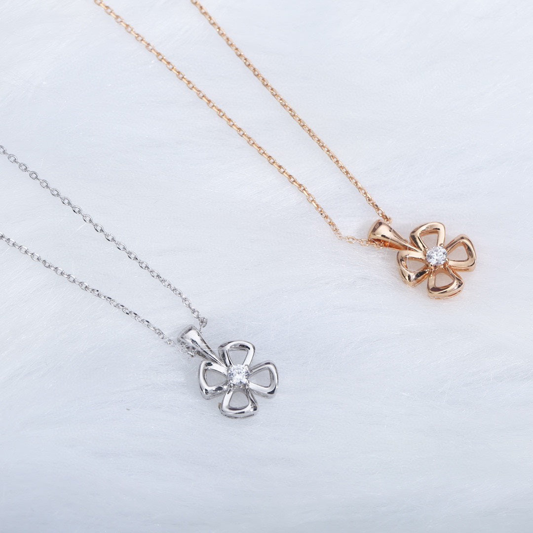{
  "[⭐Luxery]FIOREVER NECKLACE DIAMOND CENTER": "[⭐ラグジュアリー] フィオレヴァー ネックレス ダイヤモンドセンター"
}